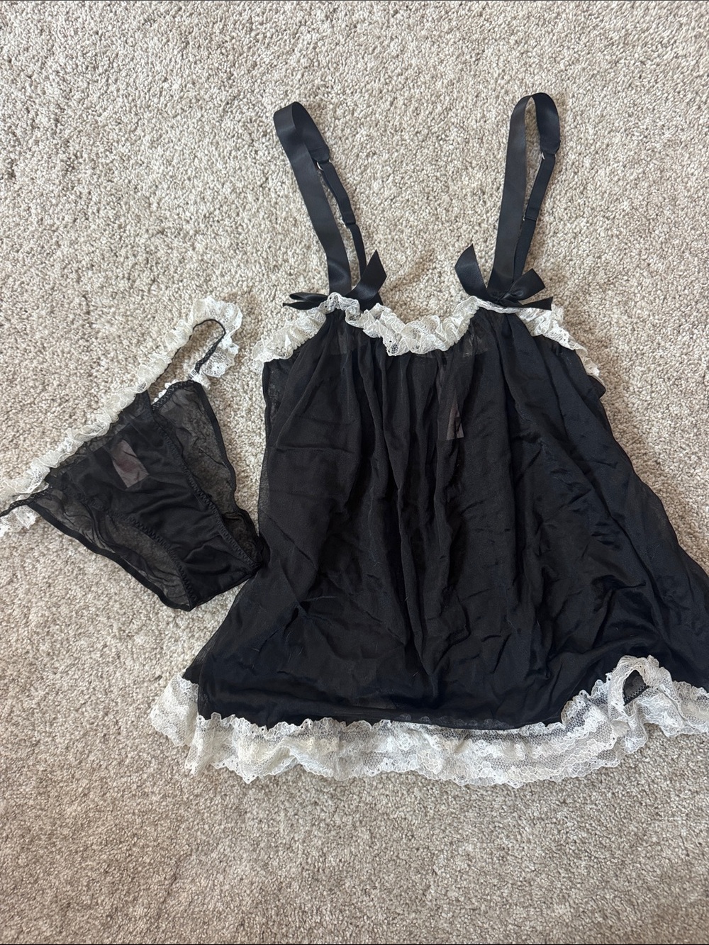 Victoria's Secret Black and White Lace Trim Chemise with Matching Thong